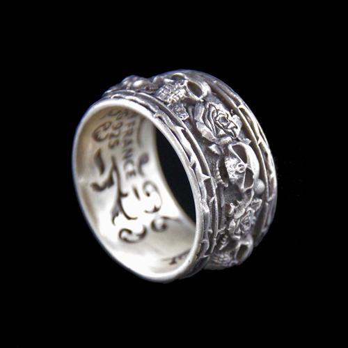 "Skull & Roses Band" Lucky Ring - Two Saints Tactical