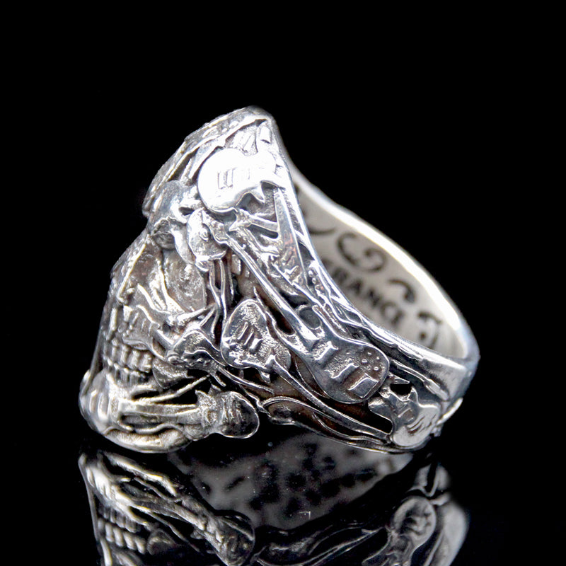 The Rocker Skull Ring 4 silver